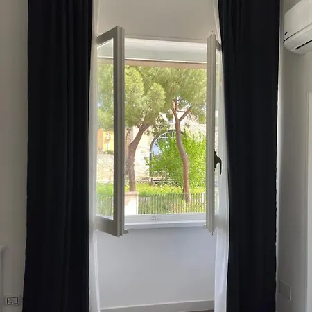 Banus Πανσιόν Κάλιαρι